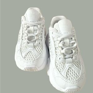 Adidas Ozmillen Sneakers All White, Super Cute, Size 5 1/2C 🔥🔥🔥